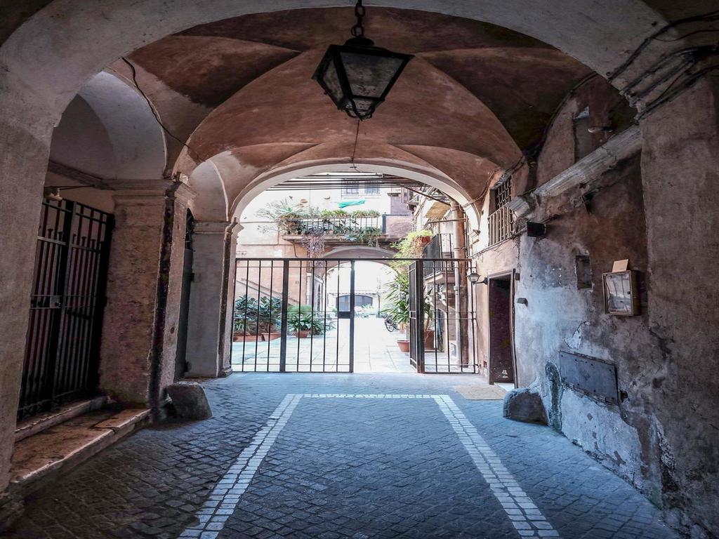 Ancient Trastevere Vespa Loft Roma Esterno foto